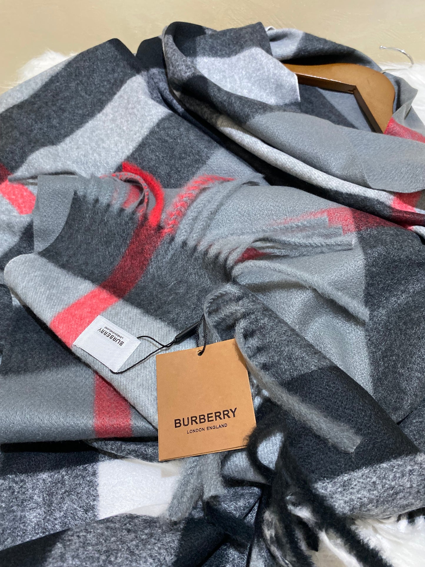 Écharpe Burburry Gris