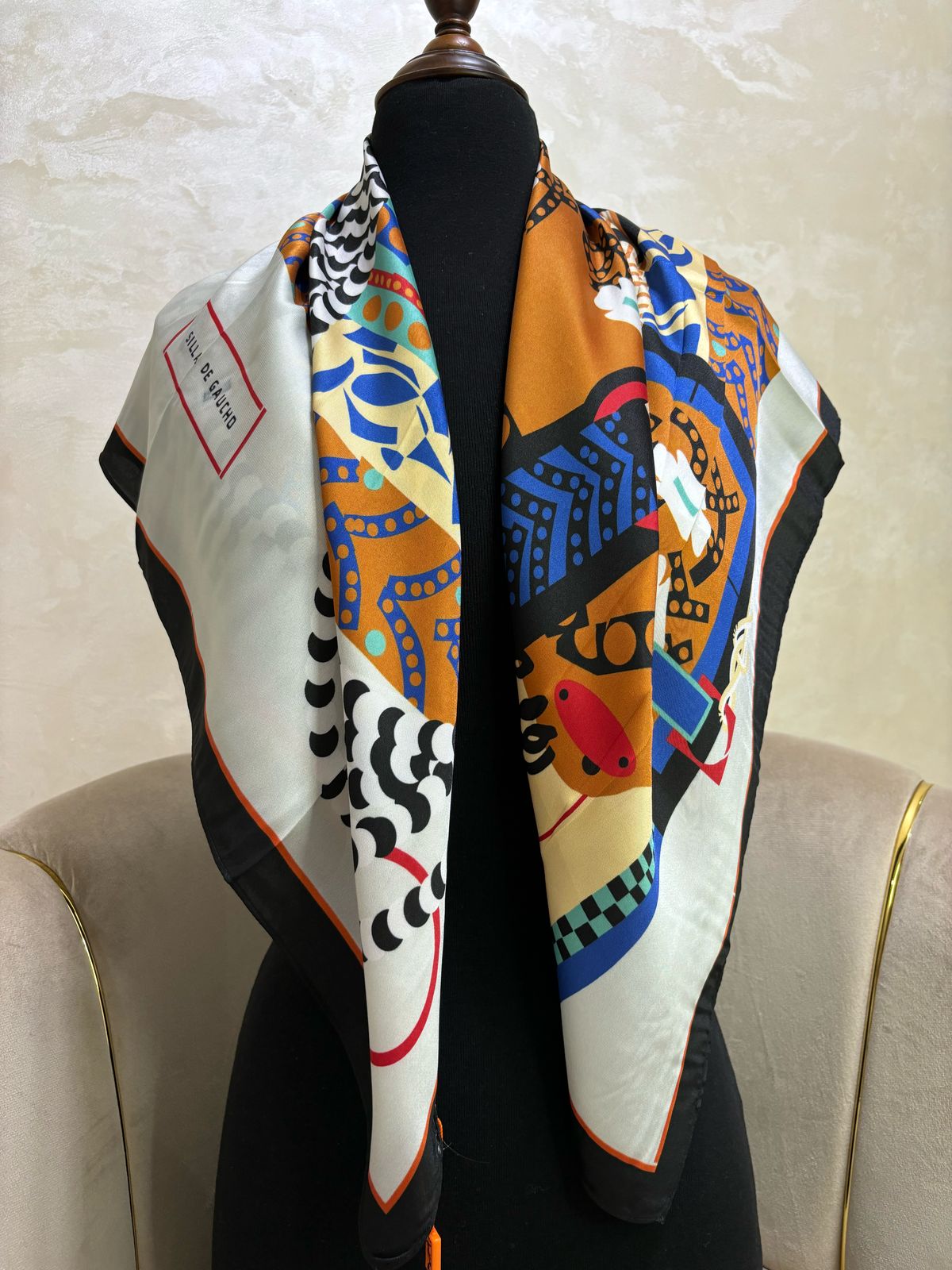 Foulard en soie satinée 005