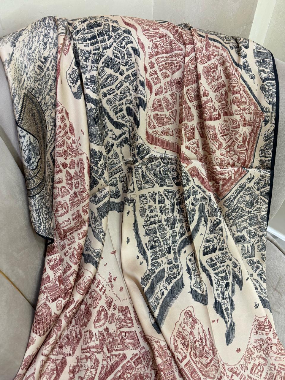 Foulard en soie satinée 014